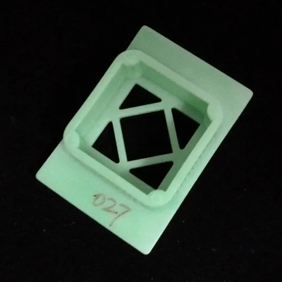 耐用的实验室级聚丙烯组织嵌入用于组织学处理的盒式盒式盒式盒子